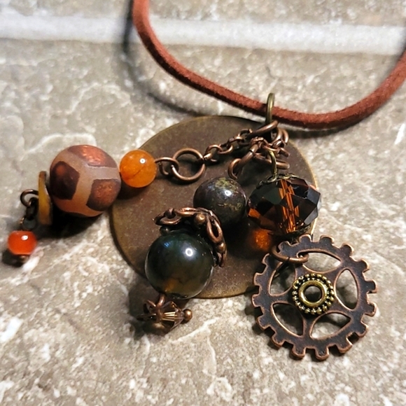 🧡HAND-CRAFTED NECKLACE - Picture 2 of 4